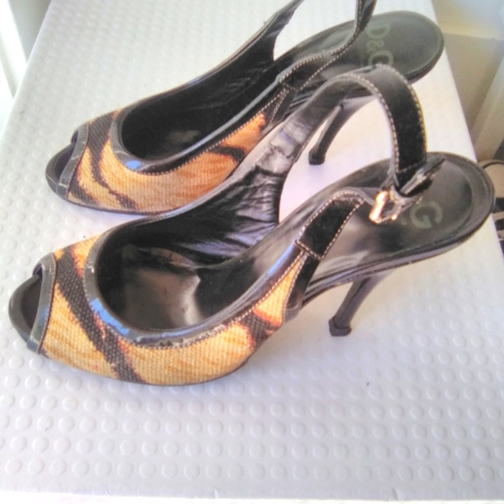 Dolce & Gabbana Animal Print Peeptoe Heeled Sandals D & G Size 6